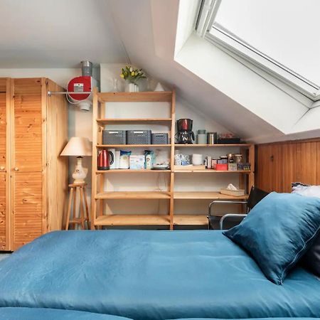 Cozy Room In Residential Alkmaar - Free Parking Eksteriør billede