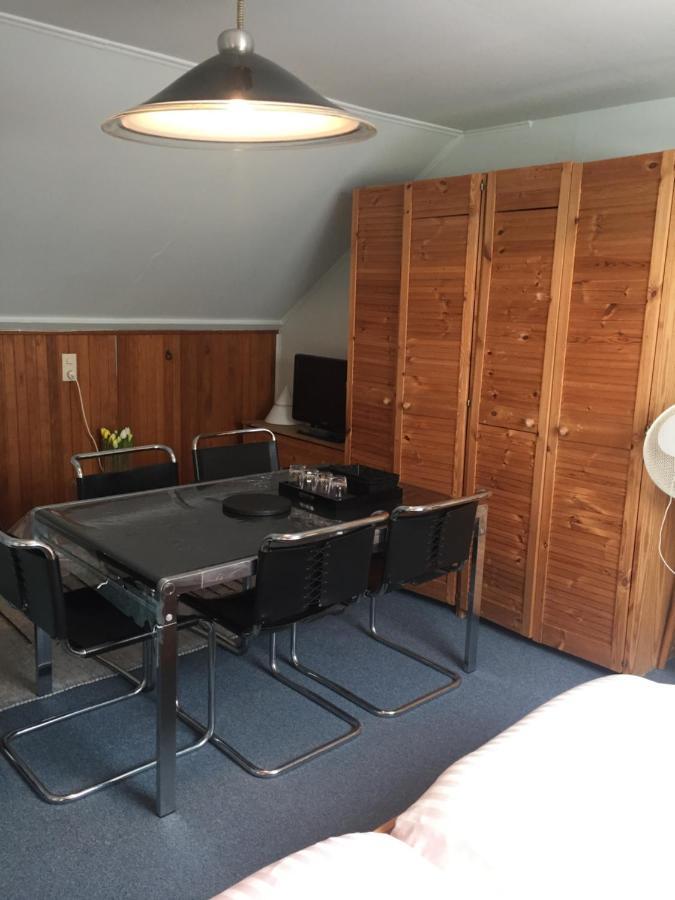 Cozy Room In Residential Alkmaar - Free Parking Eksteriør billede